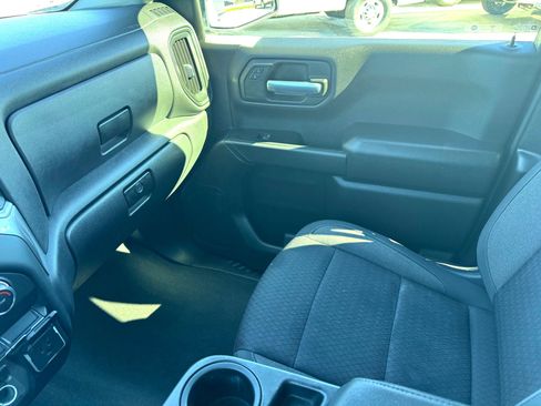 Used 2022 Chevrolet Silverado 1500 Custom image 26