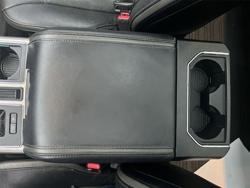 Used 2015 Ford F150 Platinum w/ Technology Package image 21