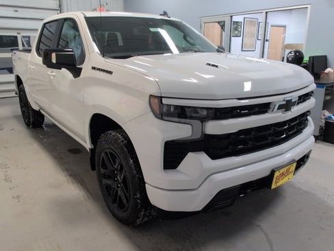 New 2026 Chevrolet Silverado 1500 RST w/ Dark Appearance Package image 9