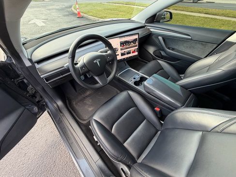 Used 2023 Tesla Model 3 Standard Range image 17