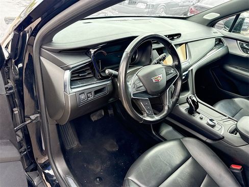 Used 2023 Cadillac XT5 Premium Luxury image 10