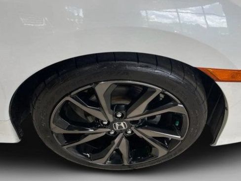 Used 2020 Honda Civic Sport image 5