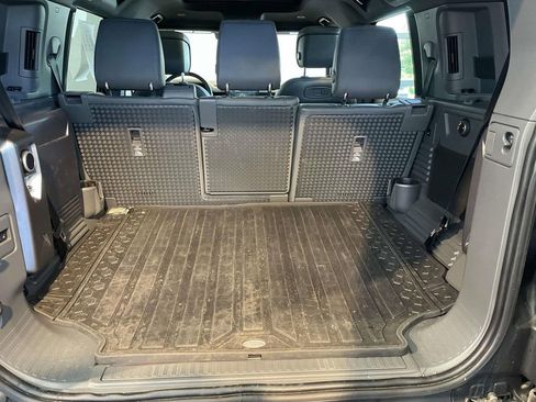 Used 2022 Land Rover Defender 110 X-Dynamic HSE AWD/4WD image 18
