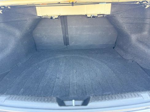 Used 2013 Hyundai Elantra GLS image 32