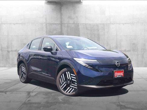 New 2026 Nissan Leaf SV+ w/ Floor Mat Package (SV+) FWD image 2