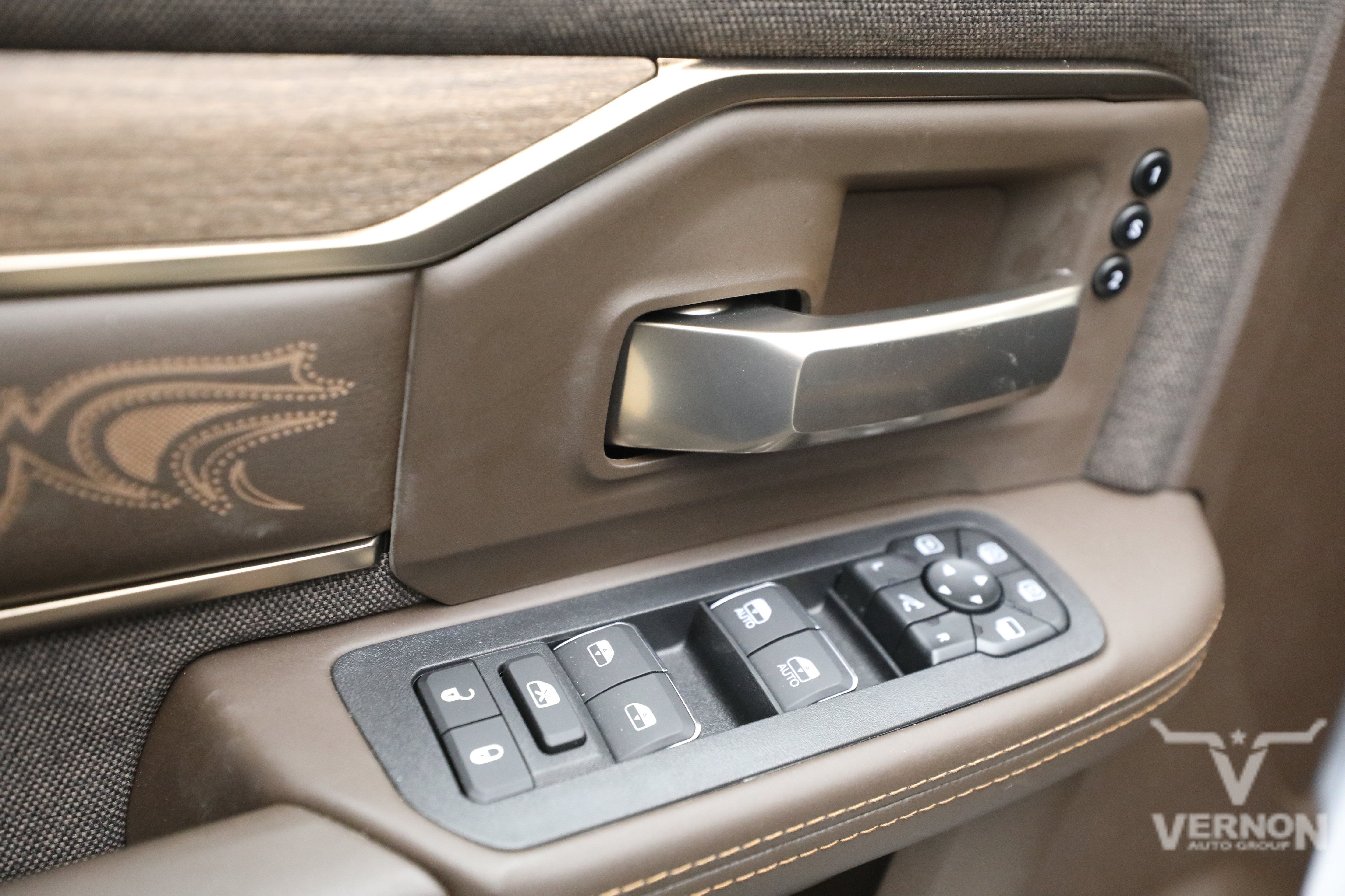 New 2027 RAM 2500 Limited AWD/4WD image 16