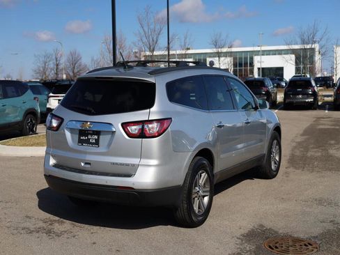 Used 2016 Chevrolet Traverse LT image 5