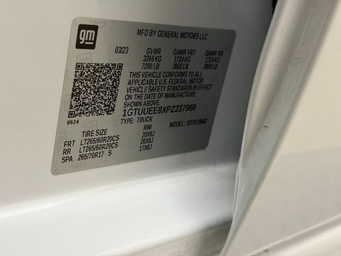 Certified 2023 GMC Sierra 1500 AT4 w/ AT4 Preferred Package image 37