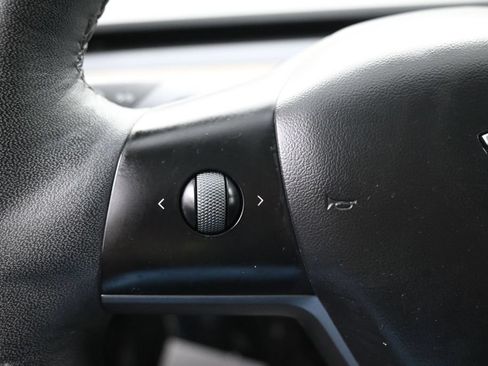 Used 2023 Tesla Model 3 Standard Range RWD image 17