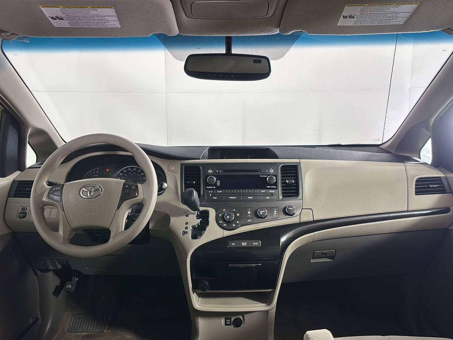 Used 2012 Toyota Sienna LE w/ Towing Pkg FWD image 22