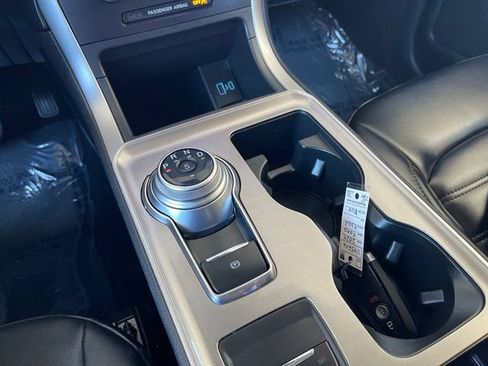 Used 2024 Ford Edge SEL AWD/4WD image 12