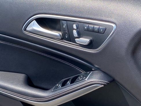 Used 2019 Mercedes-Benz GLA 250 GLA 250 image 19