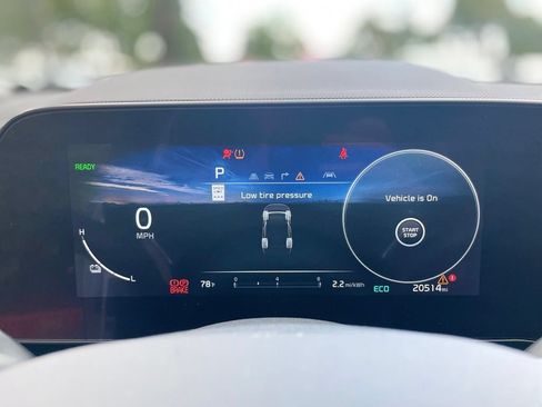 Certified 2023 Kia Niro Wave w/ Wave Preserve Package FWD image 13