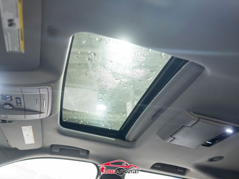 Used 2019 GMC Yukon XL SLT w/ Premium Edition image 38