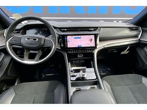 New 2026 Jeep Grand Cherokee L 4WD image 7