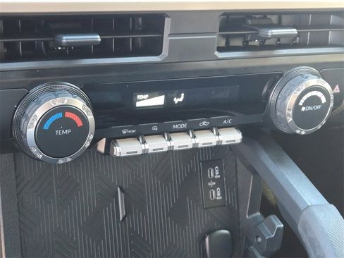 Used 2025 Toyota Tacoma SR image 19