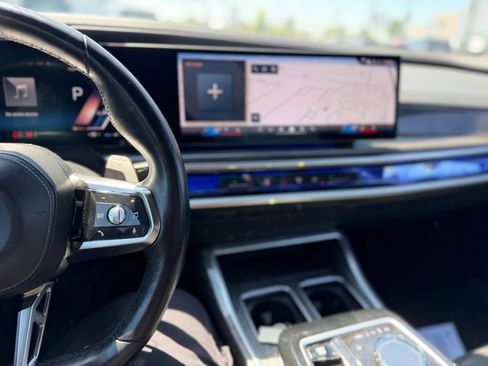 Used 2024 BMW 740i RWD image 8