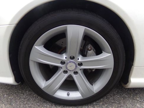 Used 2009 Mercedes-Benz SL 550 image 22