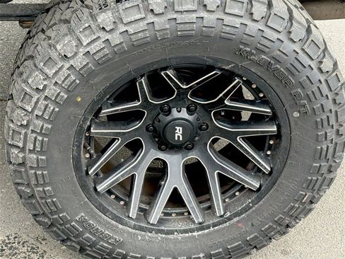 Used 2021 Chevrolet Silverado 1500 LT Trail Boss image 10