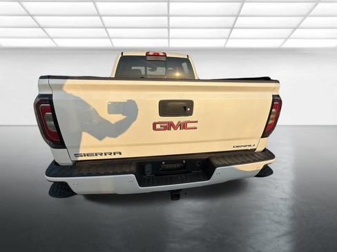 Used 2017 GMC Sierra 1500 Denali w/ Denali Ultimate Package AWD/4WD image 3