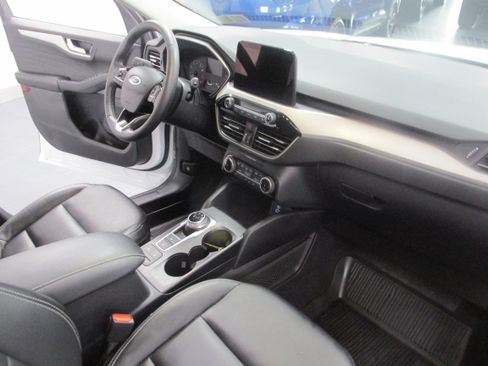 Used 2022 Ford Escape SEL image 25