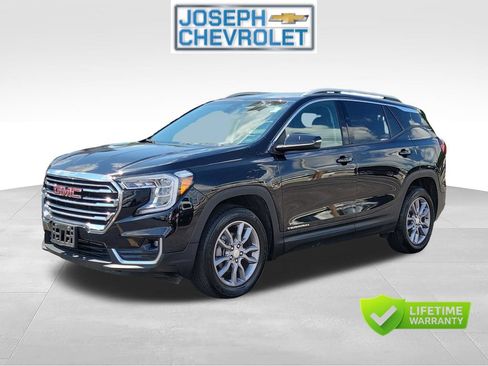 Used 2024 GMC Terrain SLT AWD/4WD image 2