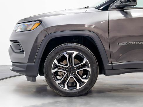 Used 2022 Jeep Compass Limited AWD/4WD image 36