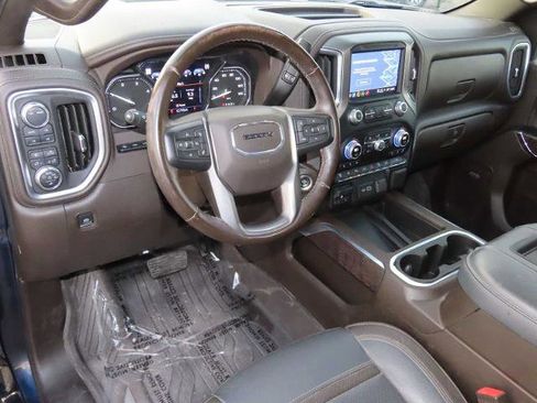 Used 2022 GMC Sierra 3500 Denali w/ Denali Ultimate Package image 2