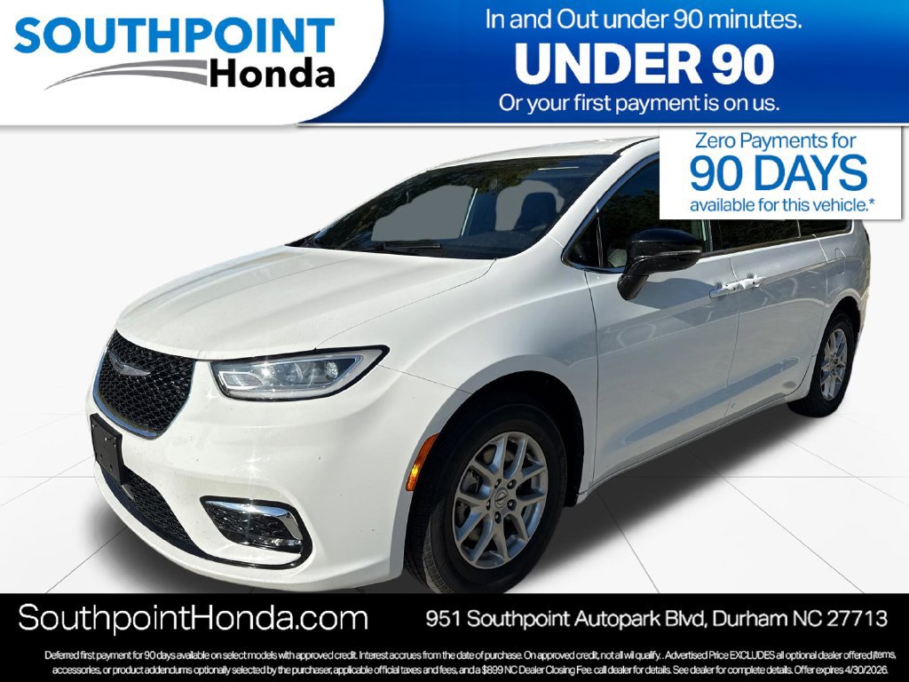 Used 2025 Chrysler Pacifica Select FWD image 3