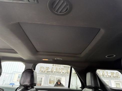 Used 2015 Ford Explorer XLT w/ Equipment Group 202B image 16