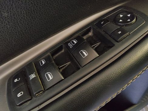 Used 2018 Dodge Journey Crossroad image 27