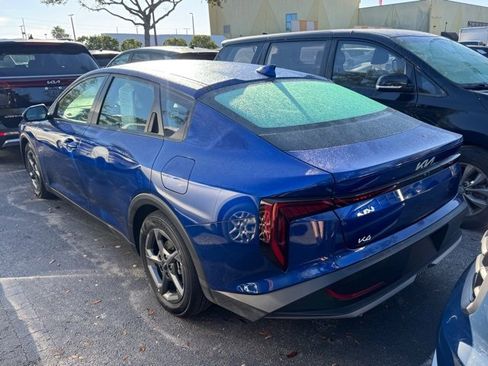 Certified 2025 Kia K4 LXS image 2