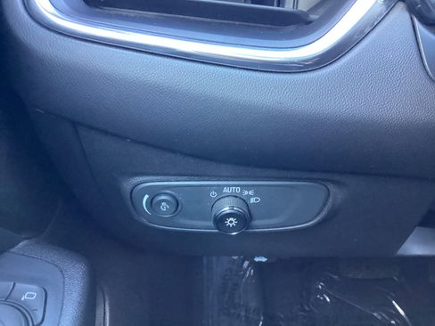 Used 2019 Chevrolet Equinox LT image 45