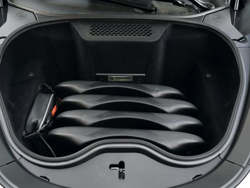 Used 2023 McLaren GT RWD image 18