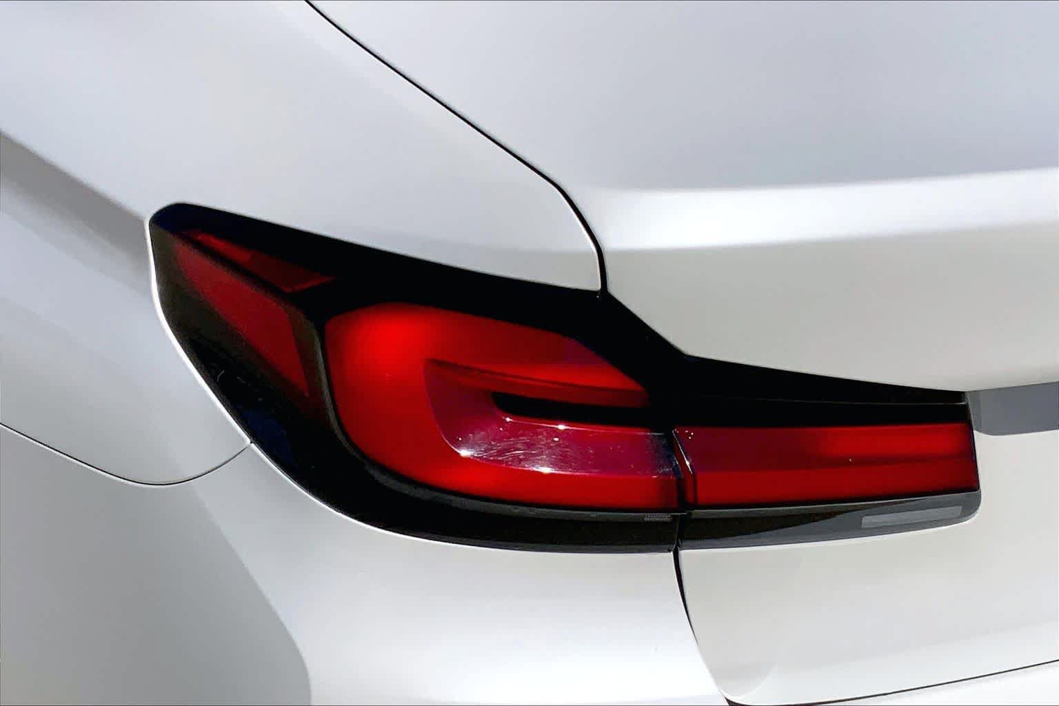 Used 2022 BMW 540i w/ Premium Package RWD image 28