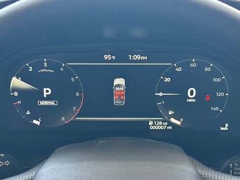 New 2025 Mitsubishi Outlander SEL image 23