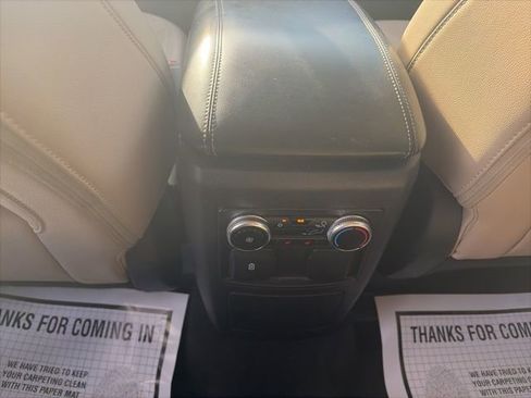 Used 2023 Ford Explorer Limited image 13