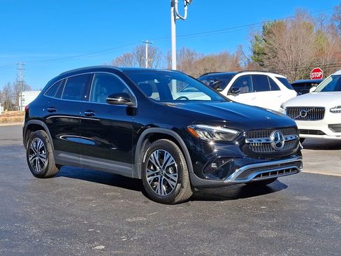 Certified 2025 Mercedes-Benz GLA 250 4MATIC image 1
