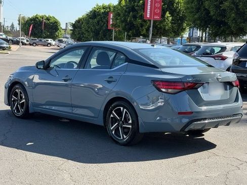 Used 2024 Nissan Sentra SV FWD image 5