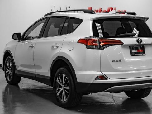 Used 2018 Toyota RAV4 XLE w/ Plus Extra Value Package image 13