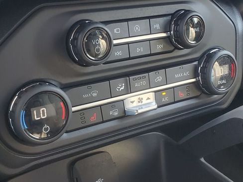 Used 2023 Ford Bronco Outer Banks AWD/4WD image 18