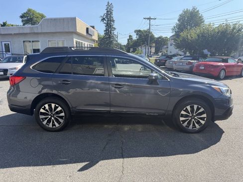 Used 2015 Subaru Outback 2.5i Limited AWD/4WD image 10