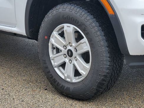 New 2025 Ford Ranger XL RWD image 4
