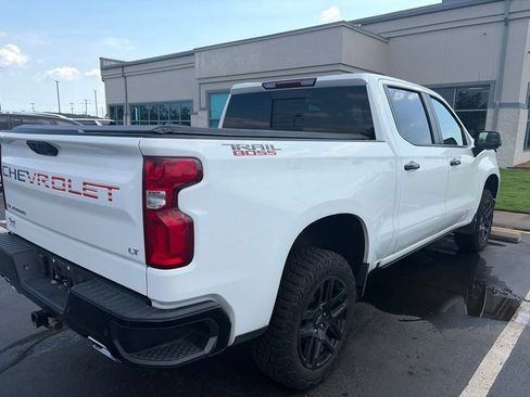 Used 2024 Chevrolet Silverado 1500 LT Trail Boss w/ LT Trail Boss Premium Package AWD/4WD image 5