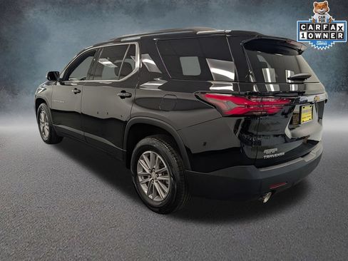 Used 2023 Chevrolet Traverse LT FWD image 6