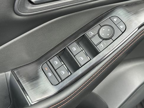 New 2026 Nissan Rogue SV image 21