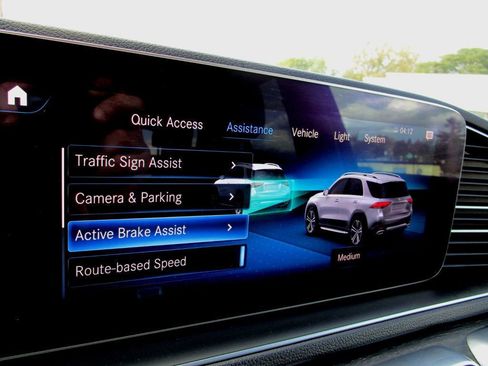 Used 2020 Mercedes-Benz GLE 450 4MATIC image 27