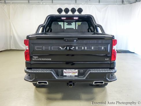 Used 2023 Chevrolet Silverado 1500 LT Trail Boss w/ LT Trail Boss Premium Package AWD/4WD image 6