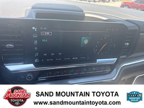 Used 2023 Chevrolet Silverado 1500 High Country AWD/4WD image 23