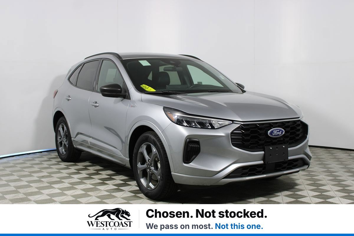 Used 2023 Ford Escape ST-Line w/ Equipment Group 301A FWD image 1